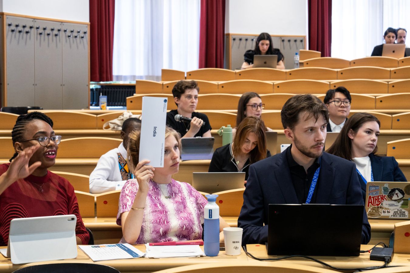 Zuhören, verstehen, argumentieren und Kompromisse finden: Die diesjährige «Global Negotiation Academy» fand im Juli an der UZH statt. (Bilder: Diana Ulrich)